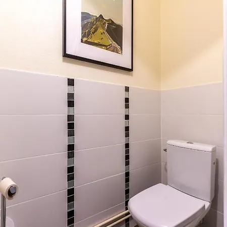 Apartment F2 